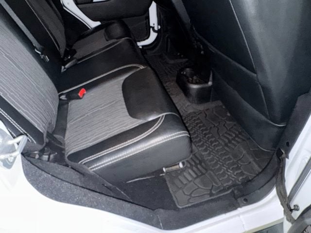2014 Jeep Wrangler Unlimited Freedom Edition