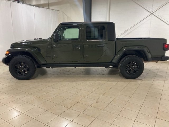 2022 Jeep Gladiator Willys photo 2