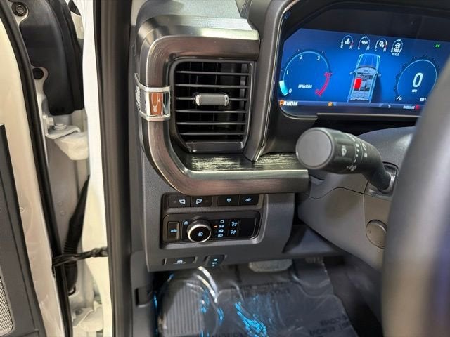 2024 Ford Super Duty F-450 DRW XL