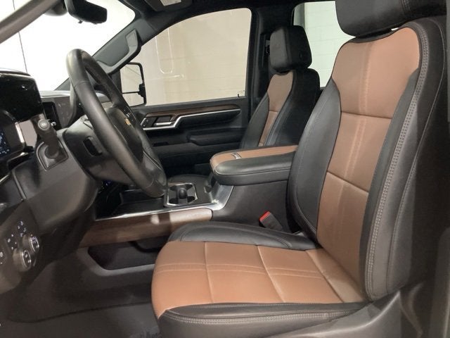 2024 Chevrolet Silverado 3500 HD High Country