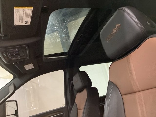 2024 Chevrolet Silverado 3500 HD High Country