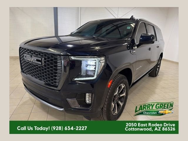 2023 GMC Yukon Denali Ultimate AWD's photo