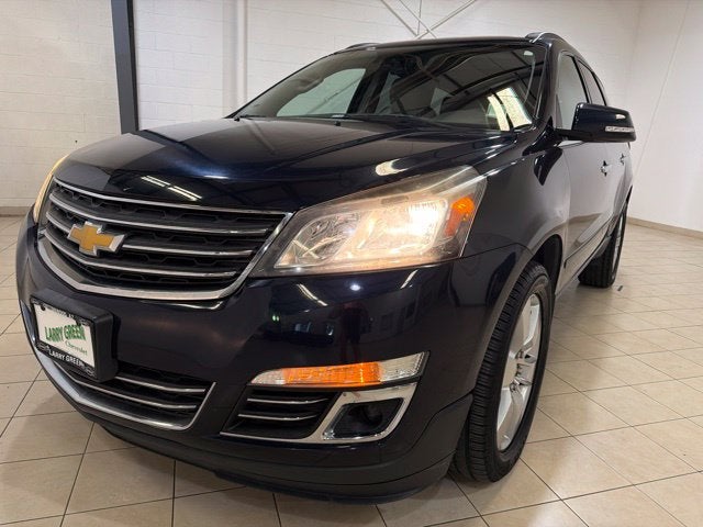 Used 2015 Chevrolet Traverse LTZ with VIN 1GNKVJKD0FJ137689 for sale in Cottonwood, AZ