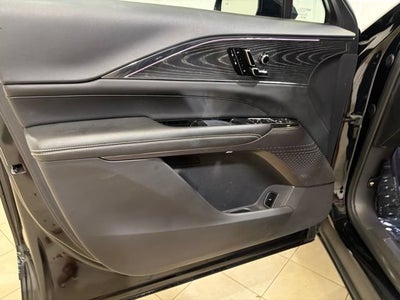 2024 Cadillac LYRIQ Luxury 1