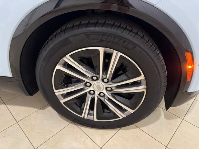 2024 Cadillac LYRIQ Luxury 1