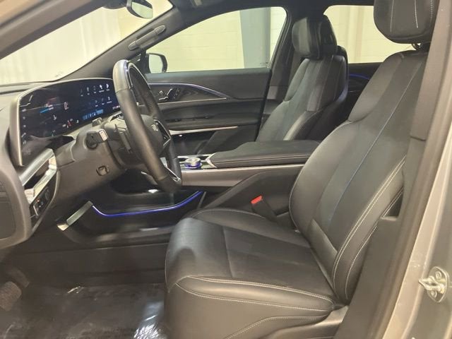 2024 Cadillac LYRIQ Sport 2