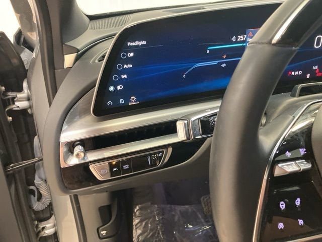 2024 Cadillac LYRIQ Sport 2