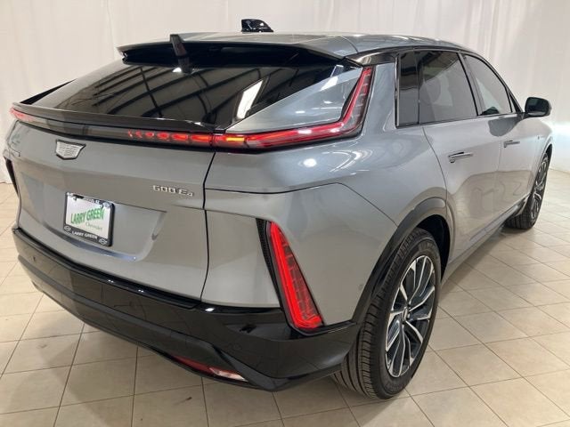 2024 Cadillac LYRIQ Sport 2