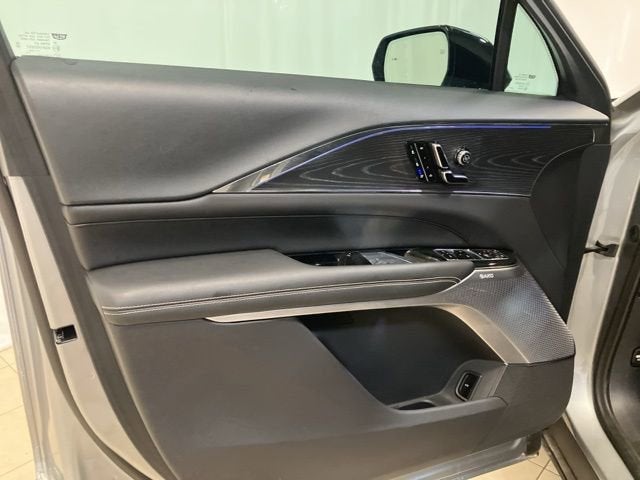 2024 Cadillac LYRIQ Sport 2
