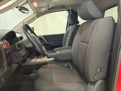 2011 Nissan Titan SV