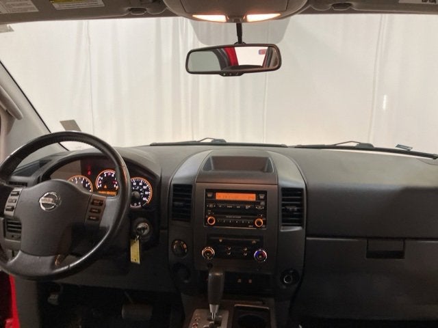 2011 Nissan Titan SV