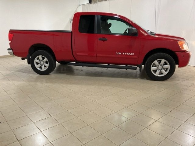 2011 Nissan Titan SV