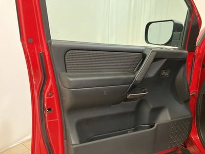 2011 Nissan Titan SV