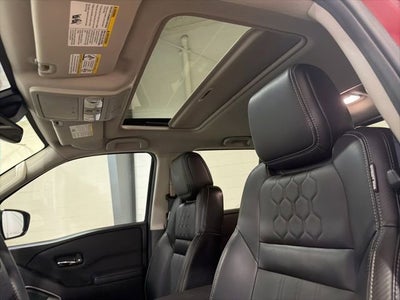 2024 Nissan Frontier SL