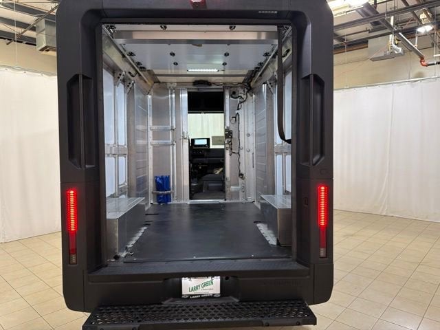 2024 BrightDrop Zevo 400 EJY