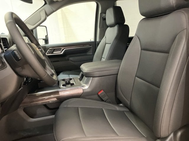 2025 Chevrolet Silverado 3500 HD LTZ