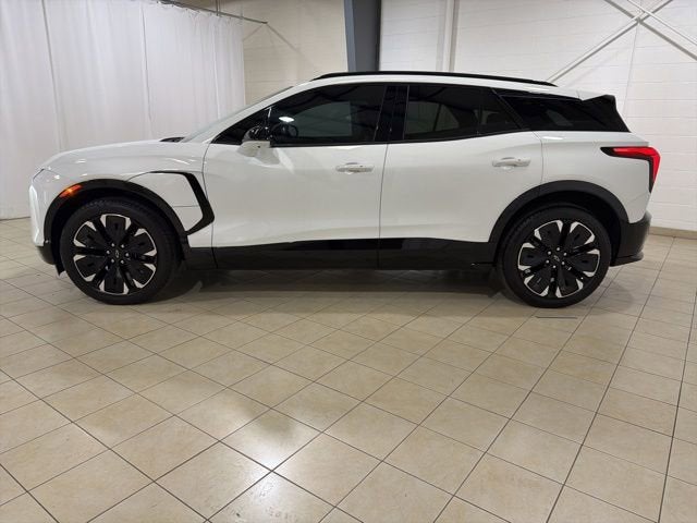 Used 2024 Chevrolet Blazer EV RS with VIN 3GNKDCRJ1RS166969 for sale in Cottonwood, AZ