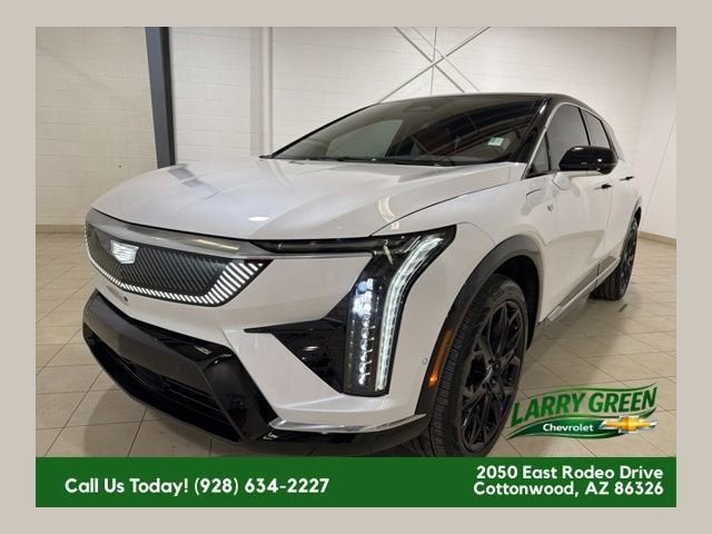 2025 Cadillac OPTIQ Luxury 2