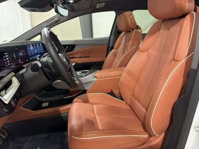 2025 Cadillac OPTIQ Luxury 2