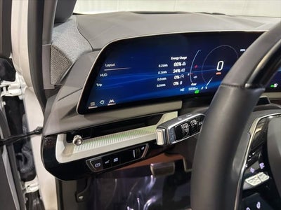 2025 Cadillac OPTIQ Luxury 2