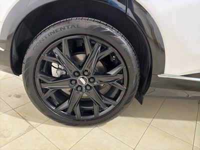 2025 Cadillac OPTIQ Luxury 2