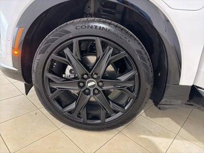 2025 Cadillac OPTIQ Luxury 2