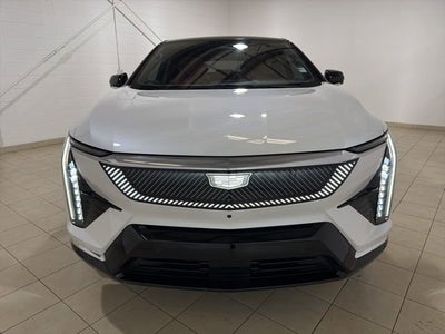 2025 Cadillac OPTIQ Luxury 2