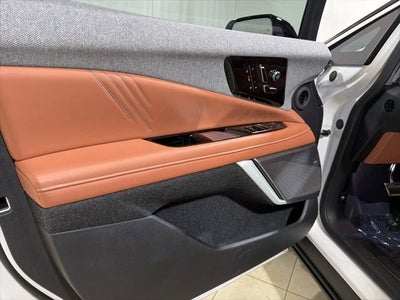 2025 Cadillac OPTIQ Luxury 2