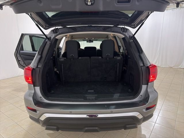 2019 Nissan Pathfinder S