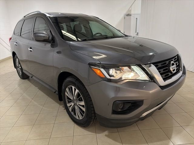 2019 Nissan Pathfinder S