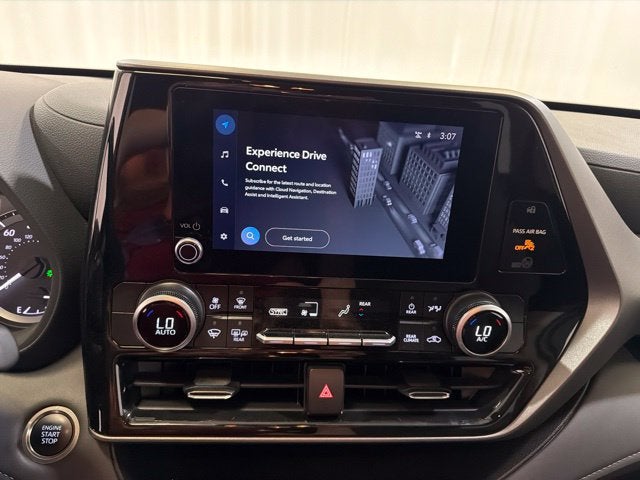 2025 Toyota Highlander LE