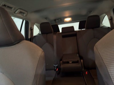 2025 Toyota Highlander LE