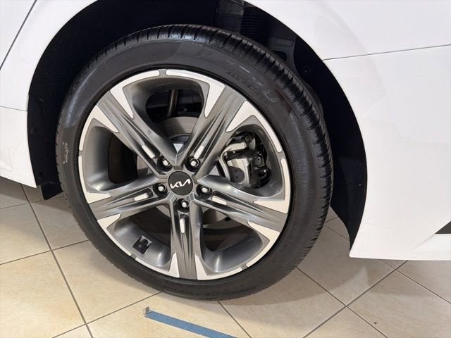 2023 Kia K5 EX