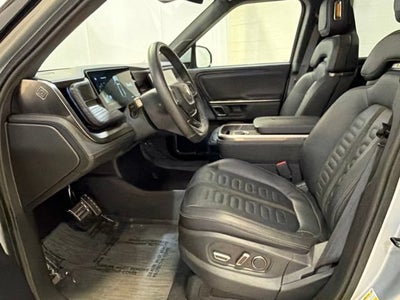 2023 RIVIAN R1T Adventure