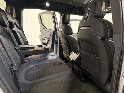 2023 RIVIAN R1T Adventure