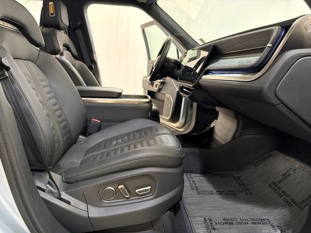 2023 RIVIAN R1T Adventure