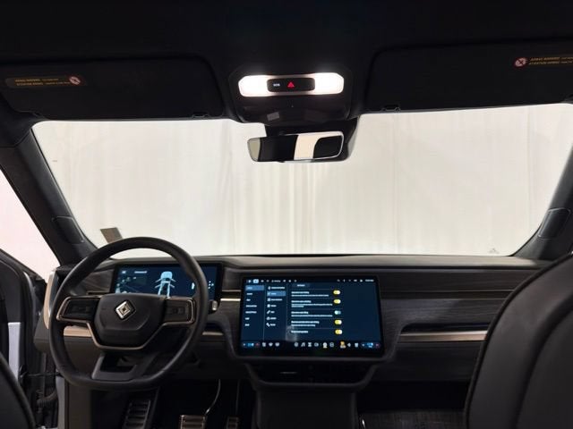 2023 RIVIAN R1T Adventure