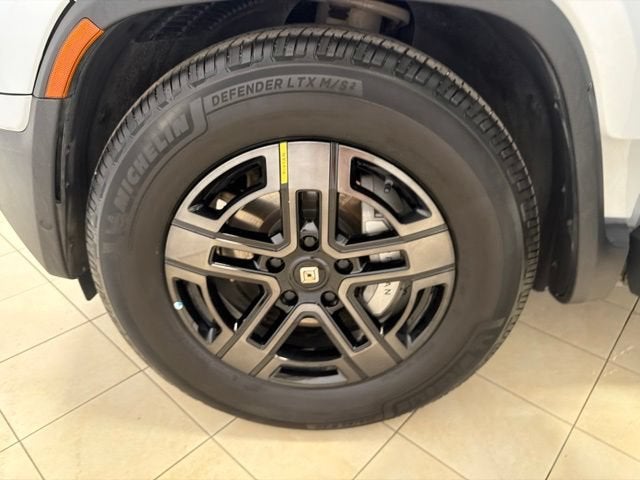2023 RIVIAN R1T Adventure
