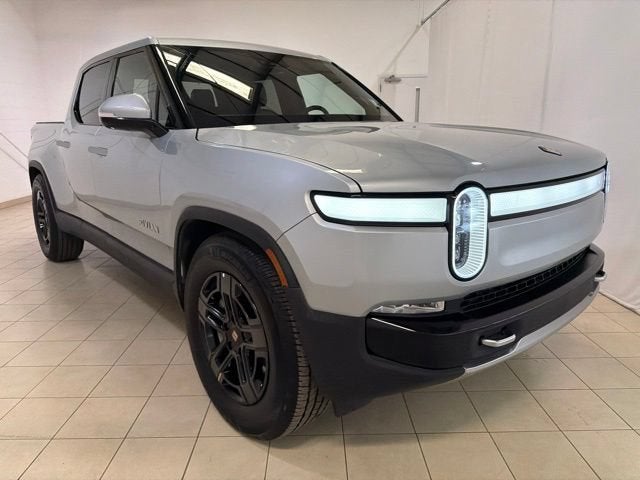2023 RIVIAN R1T Adventure