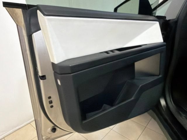 2024 Tesla Cybertruck Base
