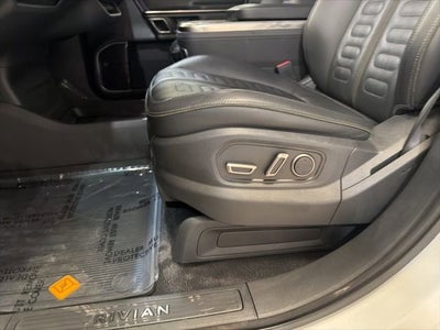 2023 RIVIAN R1S Adventure
