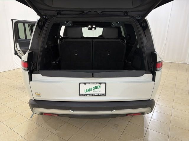 2023 RIVIAN R1S Adventure
