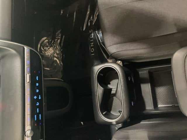 2024 Hyundai IONIQ 5 SE Standard Range