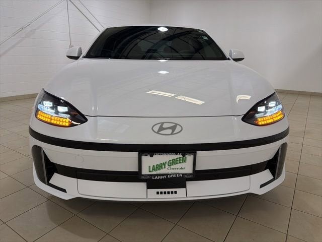 2025 Hyundai IONIQ 6 SE