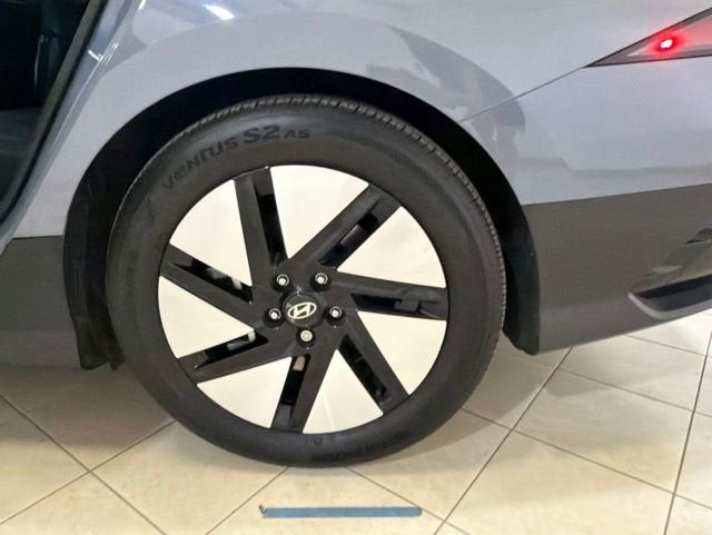 2025 Hyundai IONIQ 6 SE