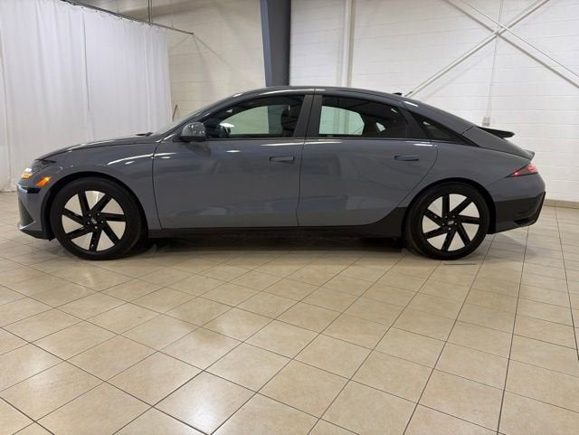 2025 Hyundai IONIQ 6 SE