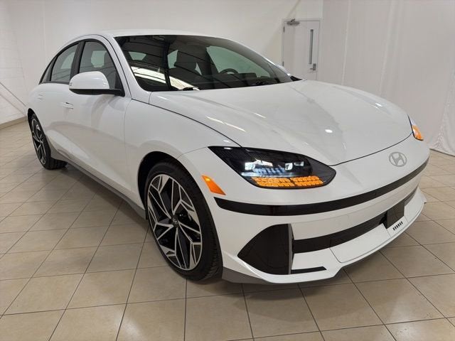 2025 Hyundai IONIQ 6 SEL