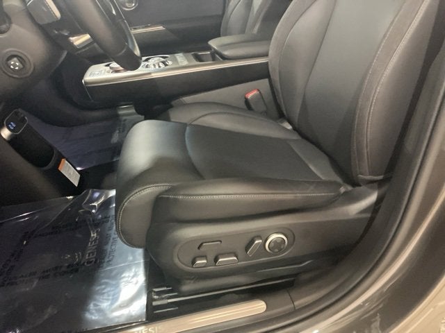 2024 Genesis GV60 Standard