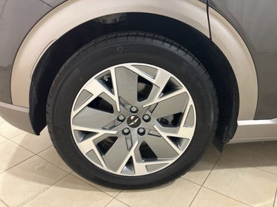 2024 Genesis GV60 Standard