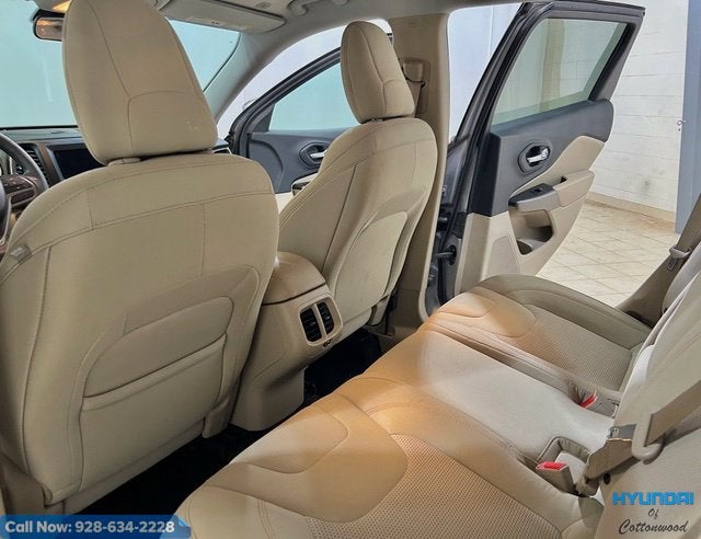 2019 Jeep Cherokee Latitude